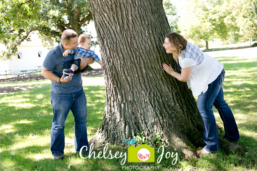 Glen Ellyn Fun Family Photographer