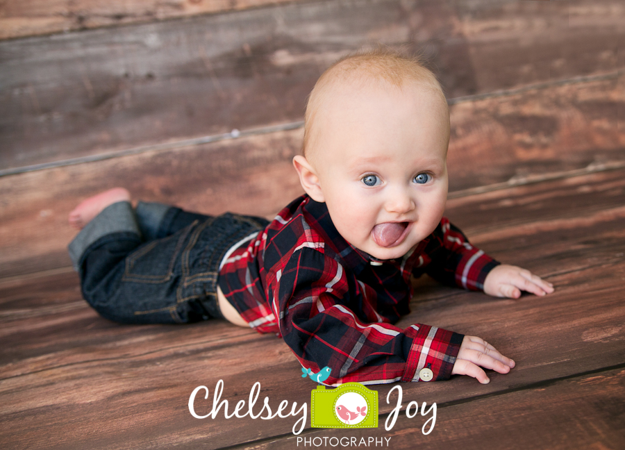 Oswego IL 6 Month Baby Photographer