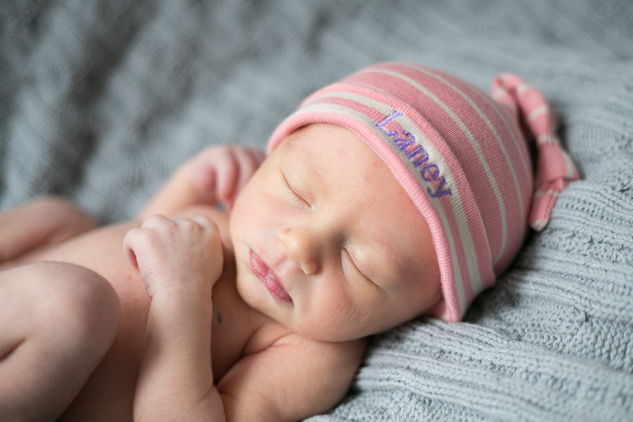 Chicago Lifestyle Newborn Photographer