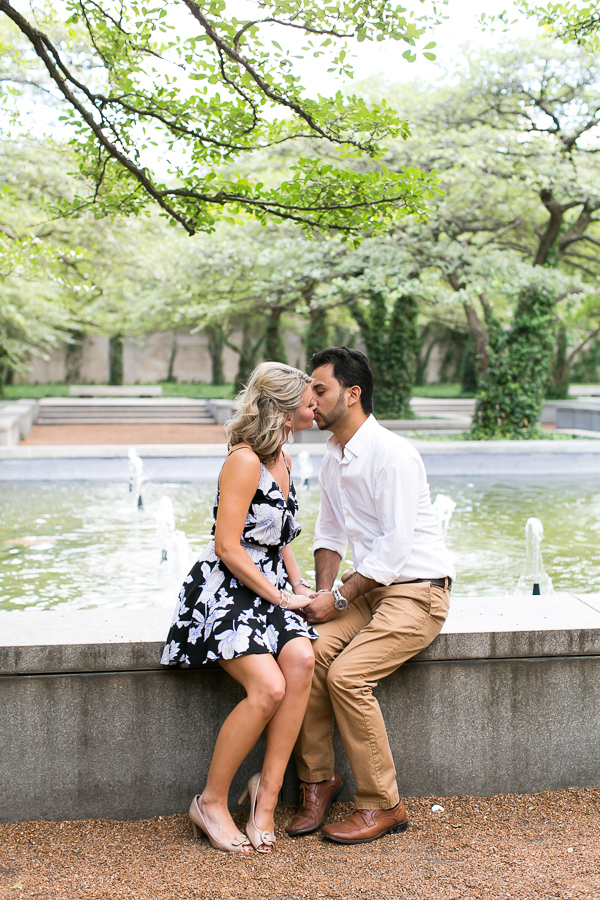 Chicago Romantic Wedding Photographer