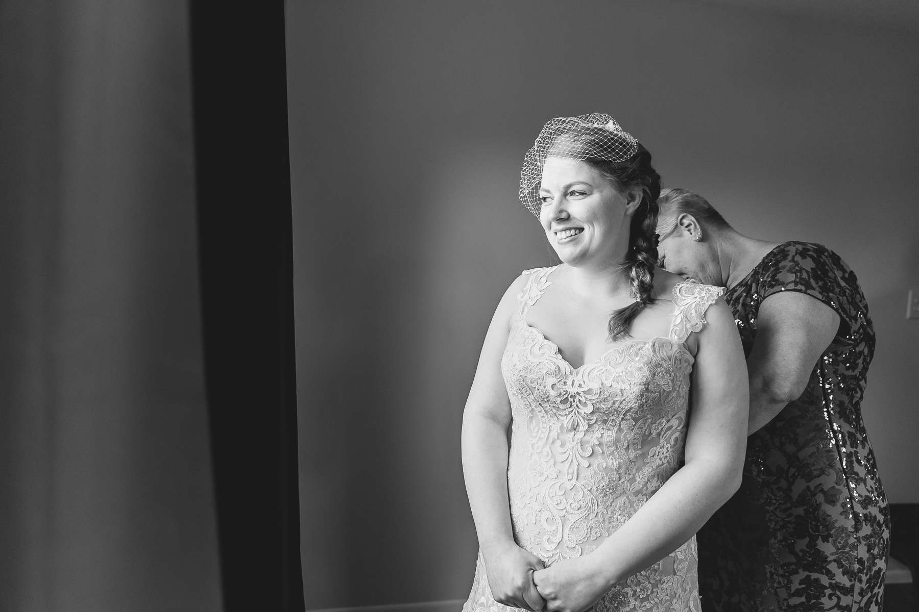 Chicago Suburbs Wedding Photographer