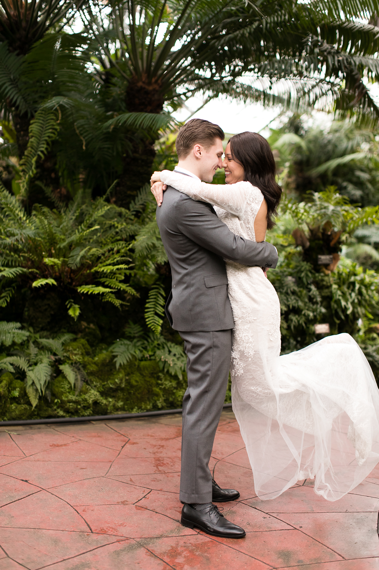 Chicago Elopement Photographer