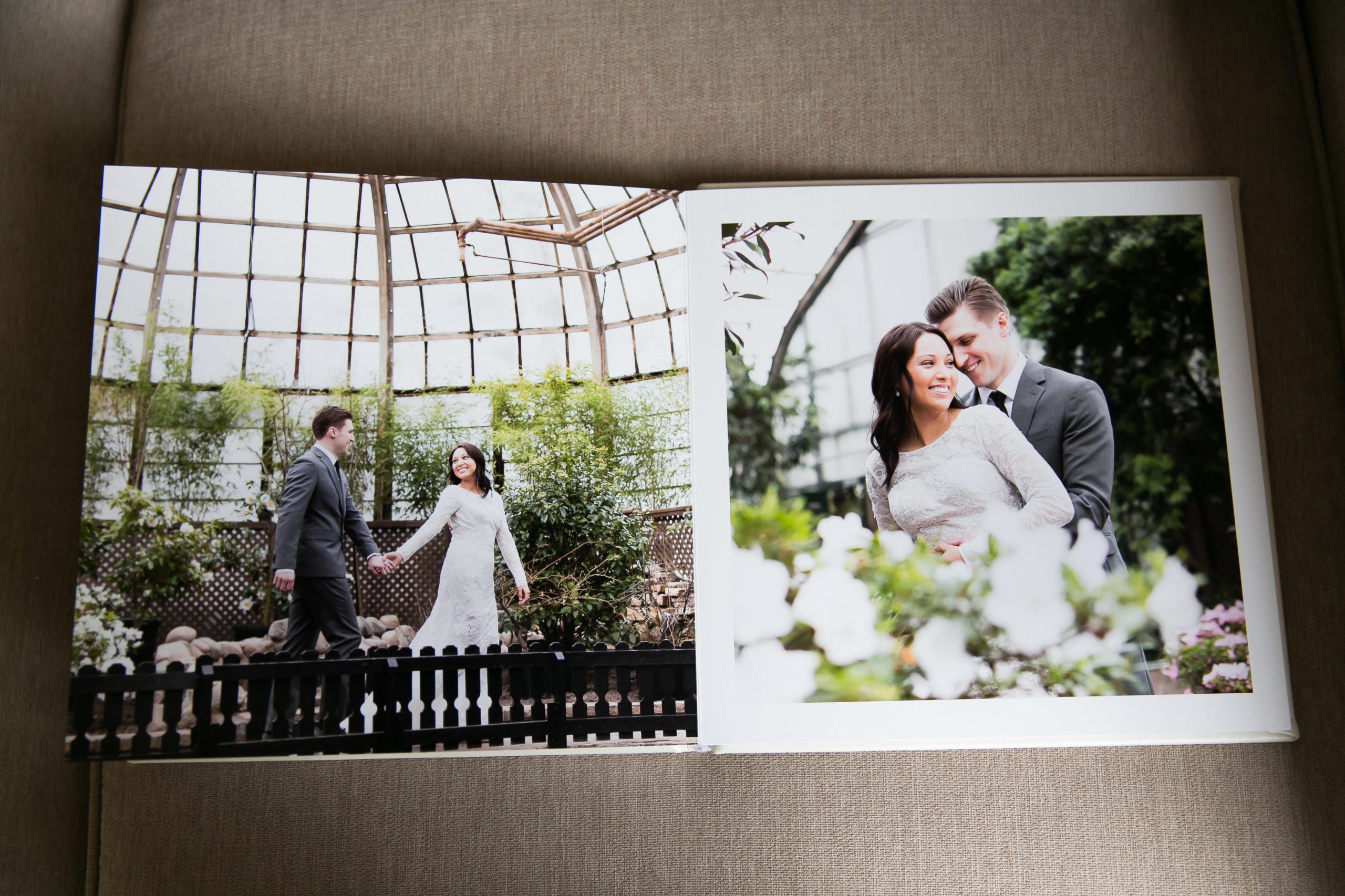 Layflat wedding album spread