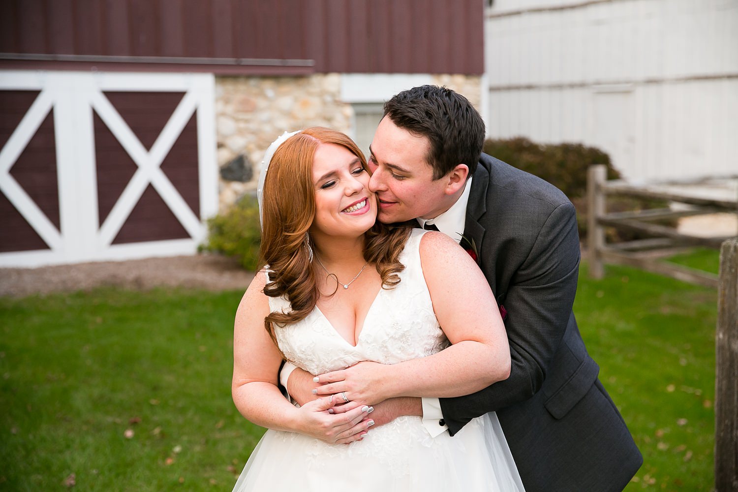 Hoosier Grove Barn wedding photos