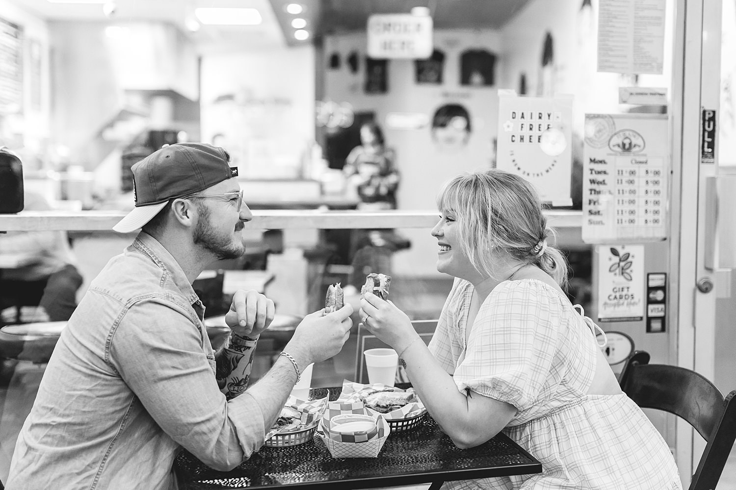 Couple eats grilled cheese for Nashville engagement photos