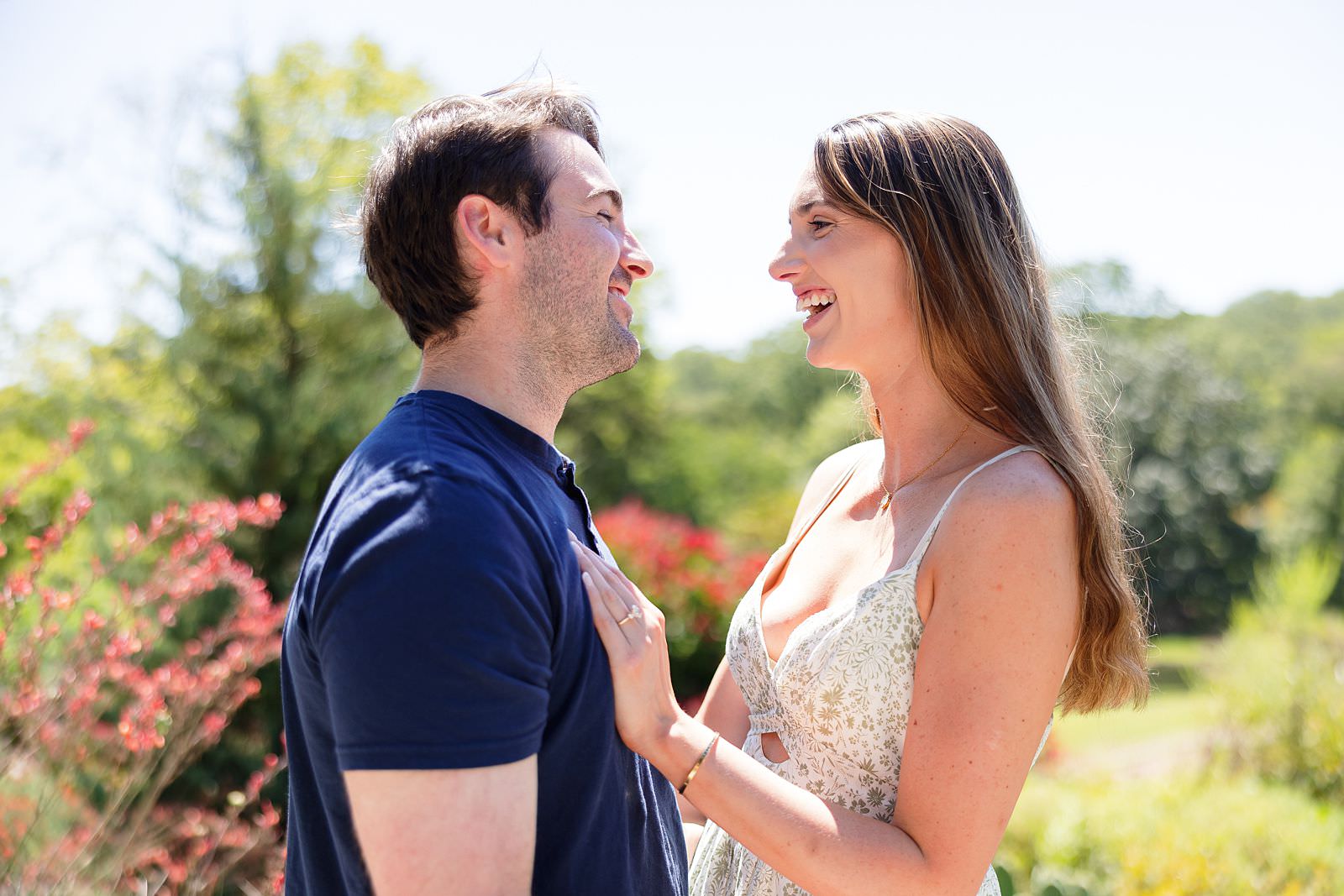 Couple laughs at Cheekwood in Nashville, TN